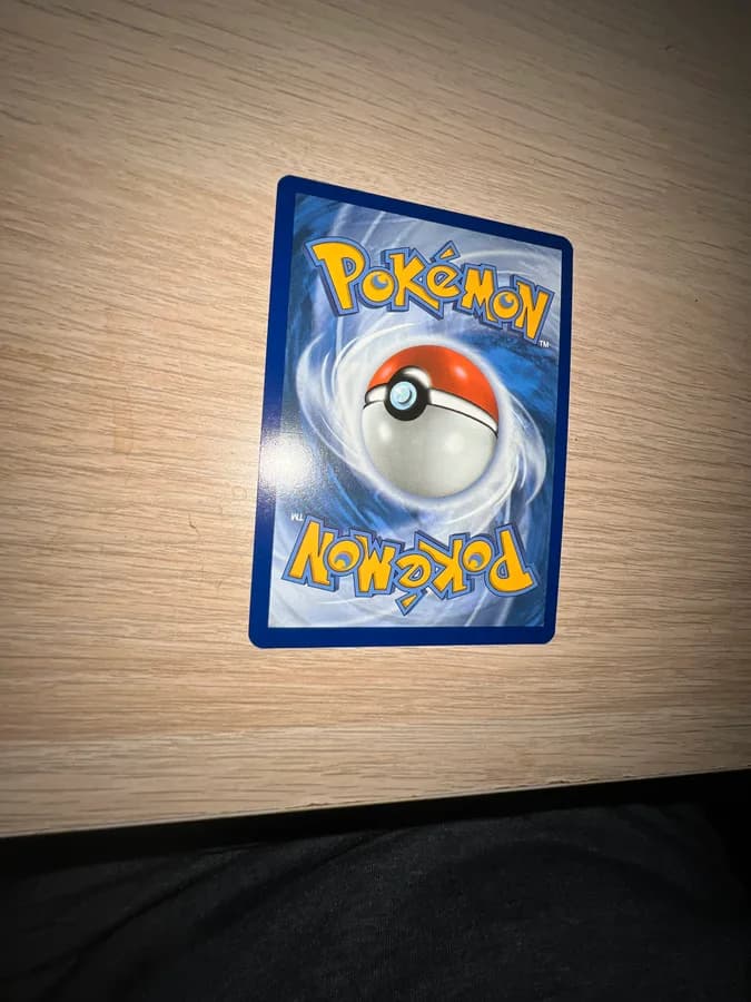 Pikachu: Back tilted left